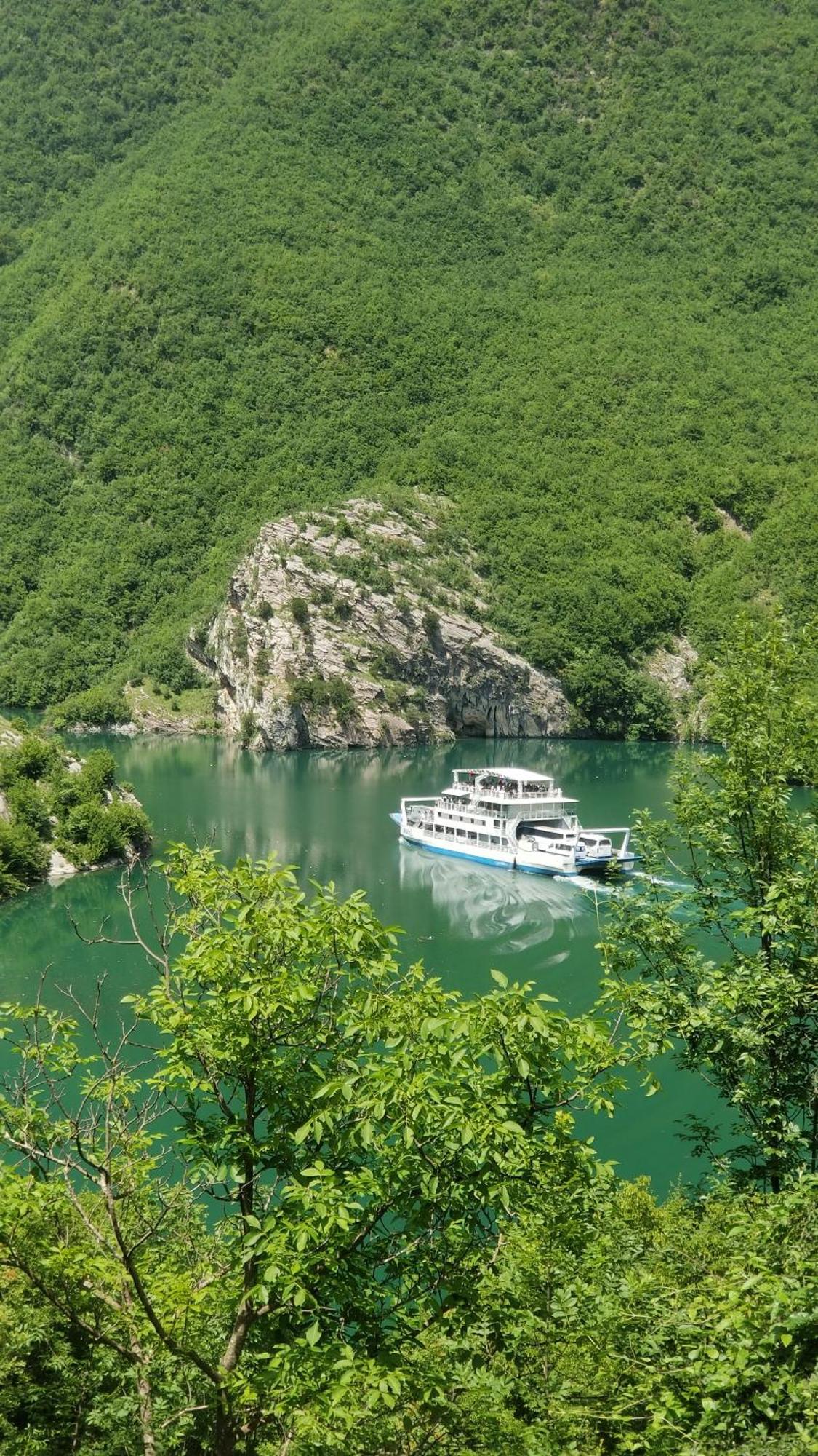 Twin Villas Komani Lake Exterior photo